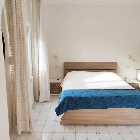 Capri Love Bed & Breakfast *